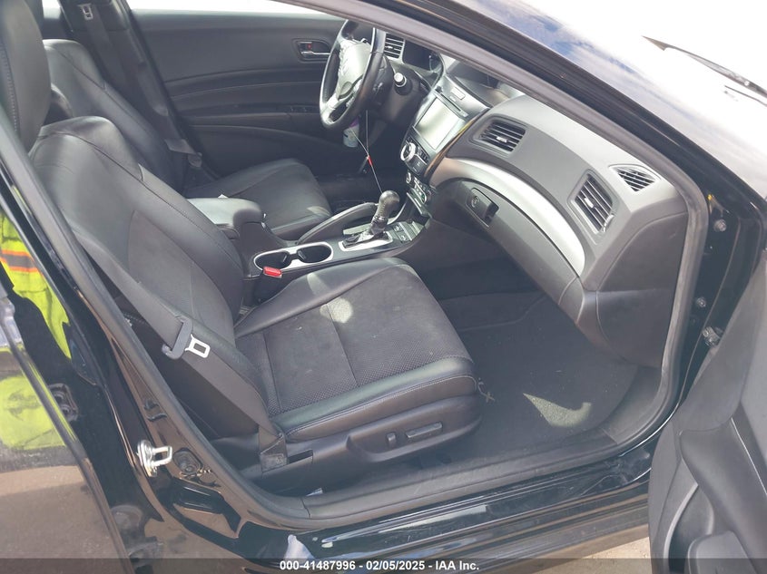 2017 ACURA ILX PREMIUM   A-SPEC PACKAGES/TECHNOLOGY PLUS   A-SPEC PACKAGES - 19UDE2F84HA010601