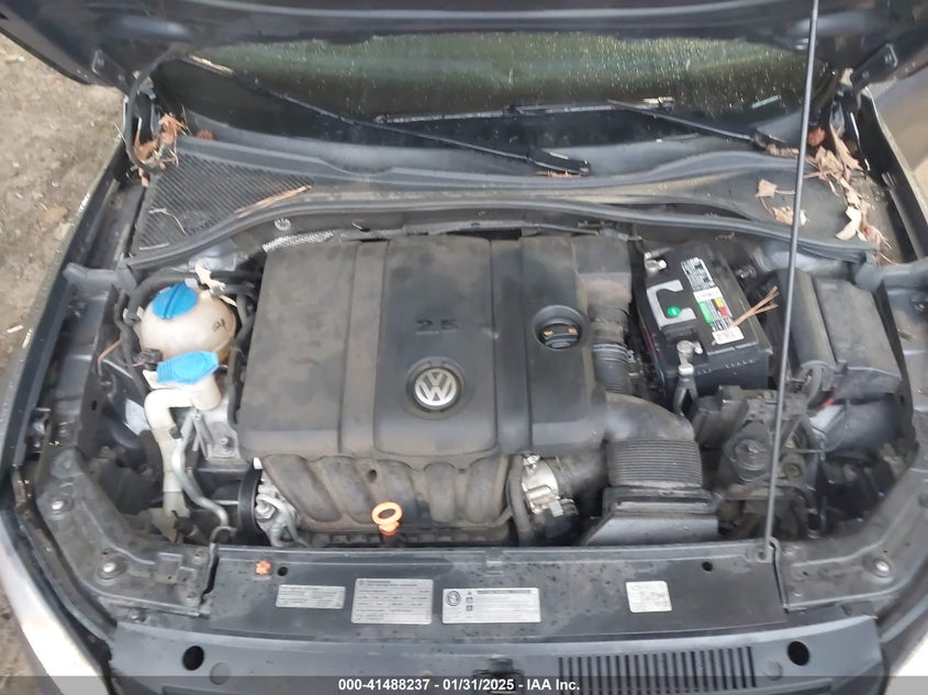 2012 VOLKSWAGEN PASSAT VIN: 1VWBH7A38CC053564