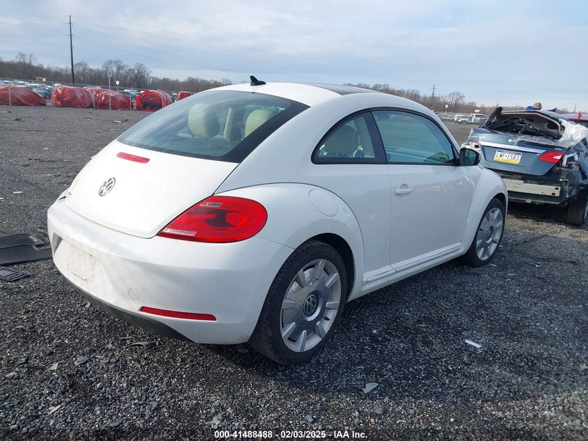 2014 VOLKSWAGEN BEETLE 2.5L - 3VWJP7AT8EM611560