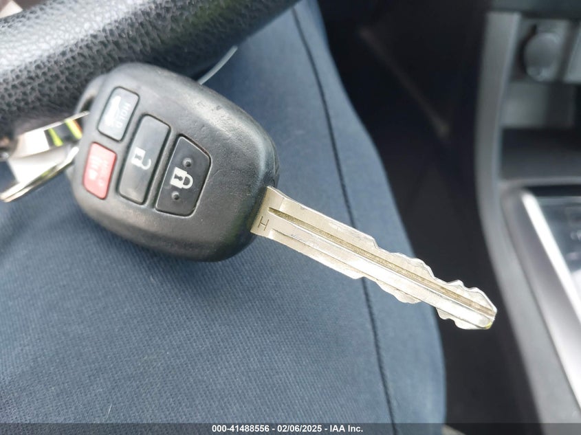 2014 TOYOTA COROLLA LE - 2T1BURHE8EC110728