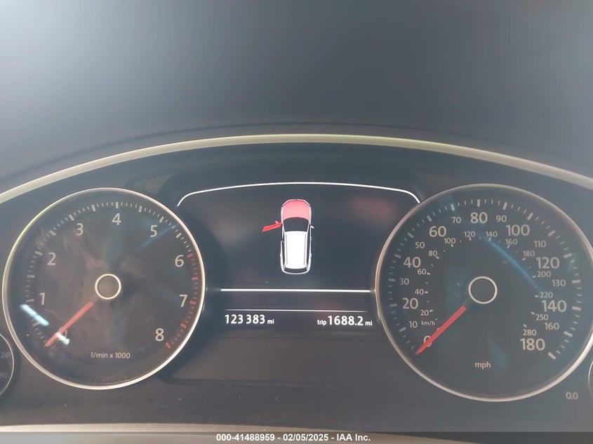 2013 VOLKSWAGEN TOUAREG VIN: WVGEF9BP6DD007323