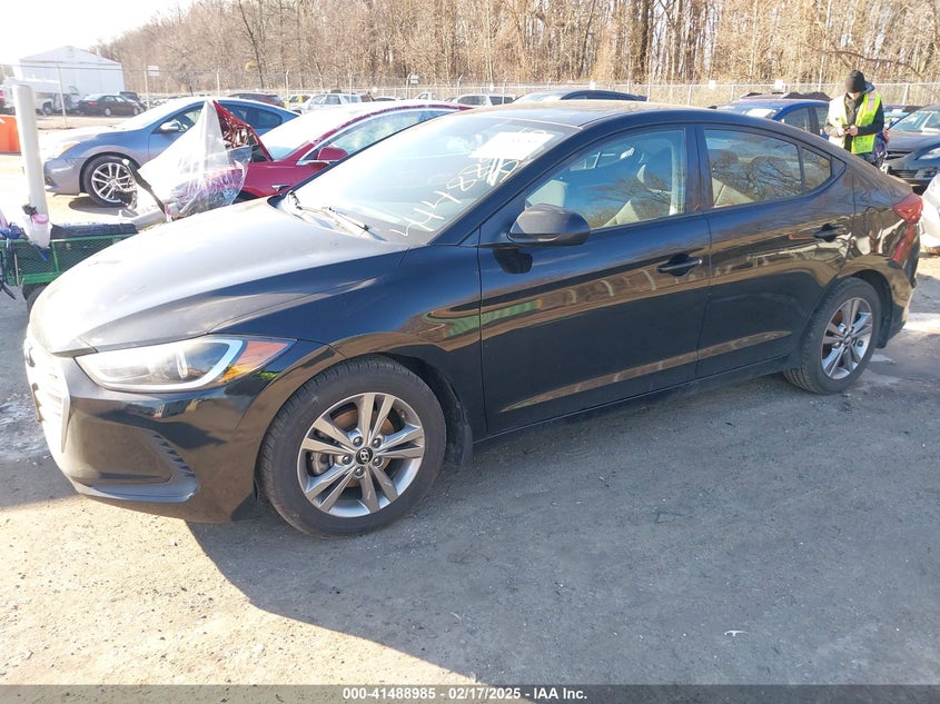 2018 HYUNDAI ELANTRA VIN: KMHD84LF8JU570917