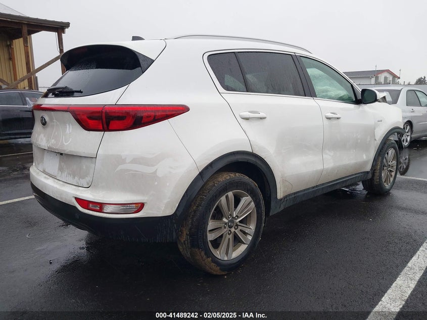2017 KIA SPORTAGE VIN: KNDPMCAC8H7099506