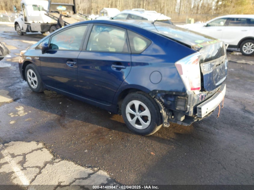 2013 TOYOTA PRIUS VIN: JTDKN3DU3D1642589