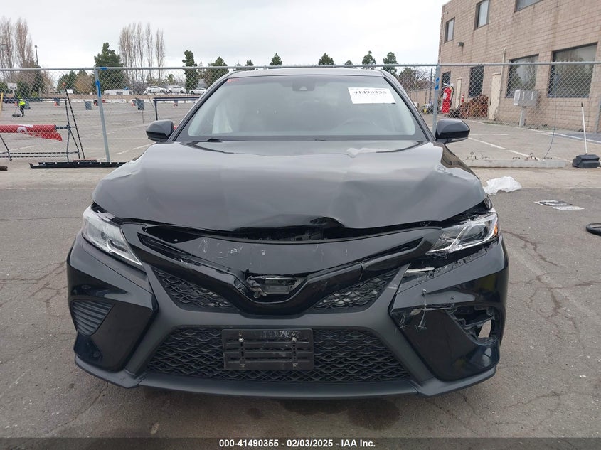 2019 TOYOTA CAMRY VIN: 4T1B11HK8KU192115