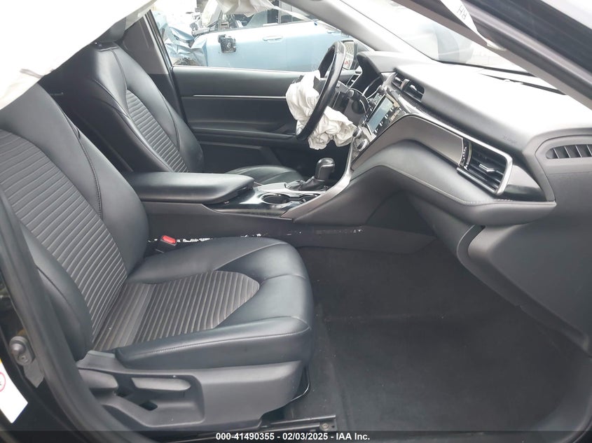 2019 TOYOTA CAMRY VIN: 4T1B11HK8KU192115