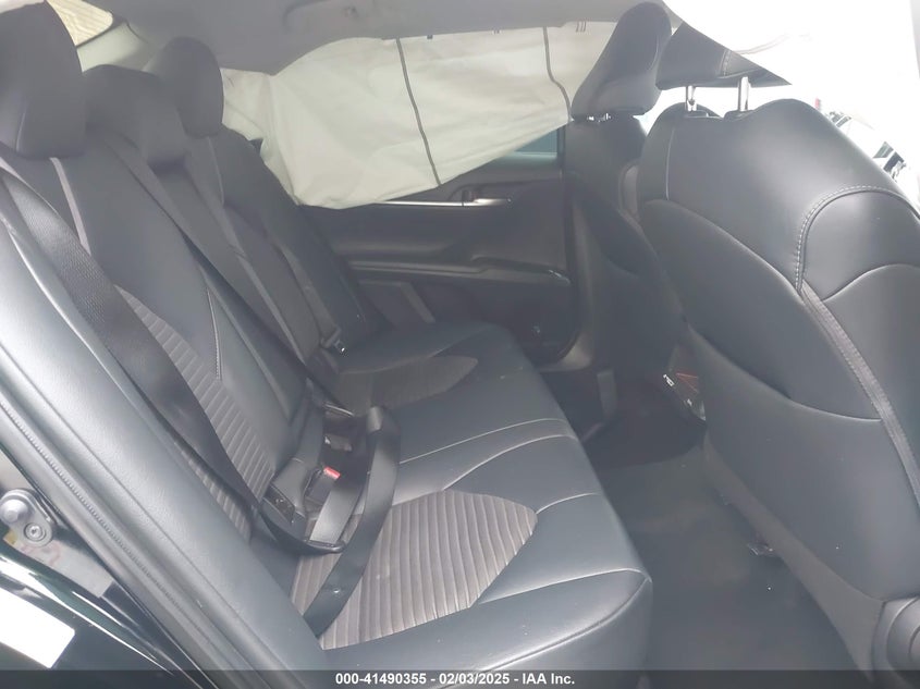 2019 TOYOTA CAMRY VIN: 4T1B11HK8KU192115
