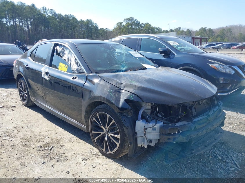 2019 TOYOTA CAMRY VIN: 4T1B11HK8KU691979