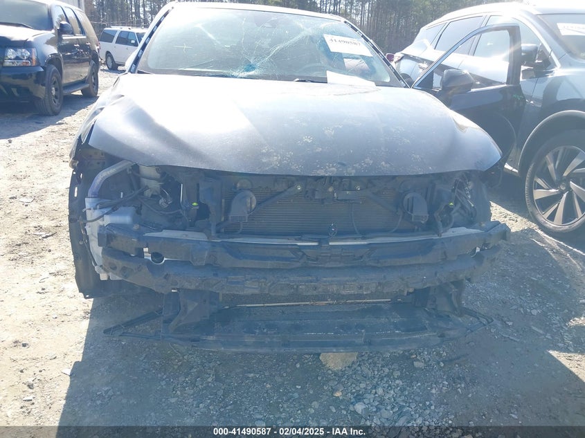 2019 TOYOTA CAMRY VIN: 4T1B11HK8KU691979