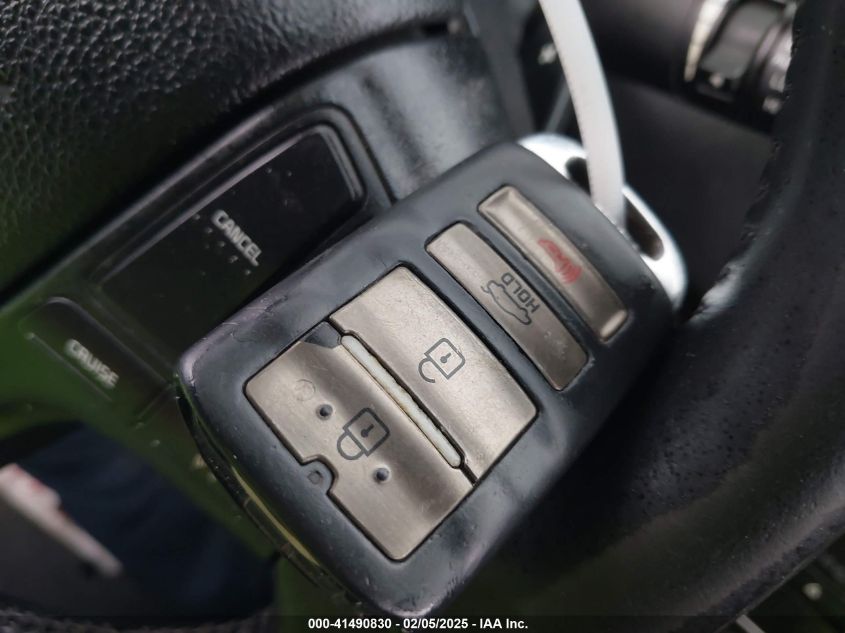 2014 Kia Cadenza Premium VIN: KNALN4D78E5125574 Lot: 41490830