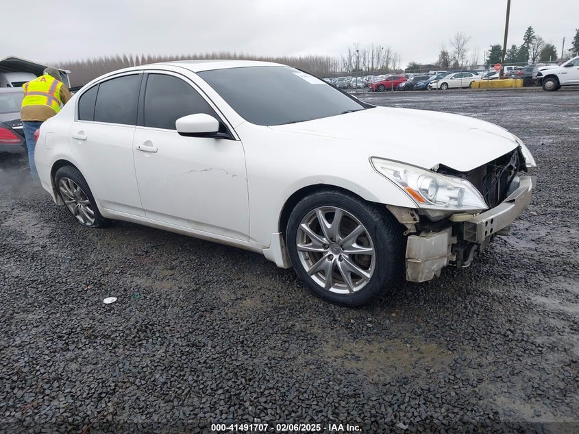 2013 INFINITI G37 JOURNEY - JN1CV6AP0DM300121