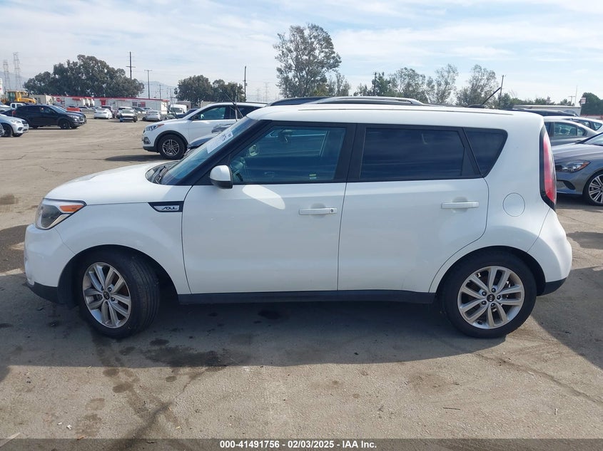 2018 Kia Soul + VIN: KNDJP3A59J7606885 Lot: 41491756