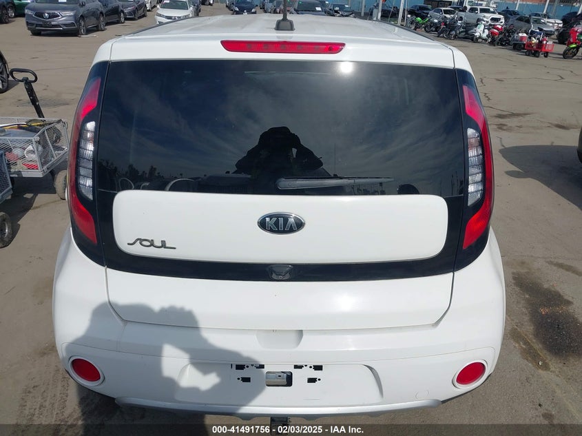 2018 Kia Soul + VIN: KNDJP3A59J7606885 Lot: 41491756