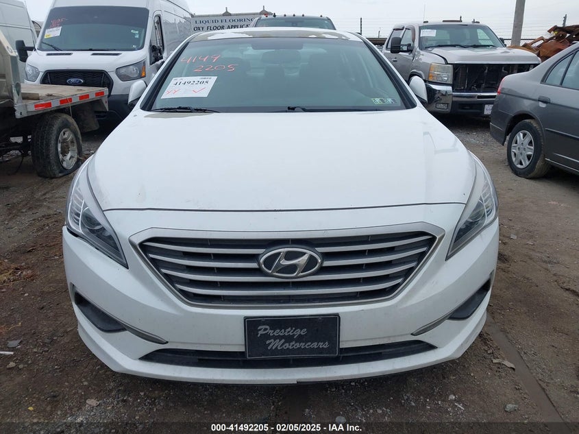 2016 HYUNDAI SONATA VIN: 5NPE24AF9GH373982