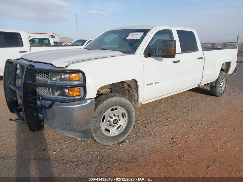 2019 Chevrolet Silverado, Left Front, IAAI, VIN 1GC1CREG5KF252008 — photo 2