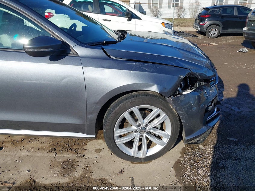 2019 VOLKSWAGEN PASSAT VIN: 1VWLA7A37KC012561