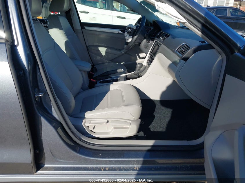 2019 VOLKSWAGEN PASSAT VIN: 1VWLA7A37KC012561