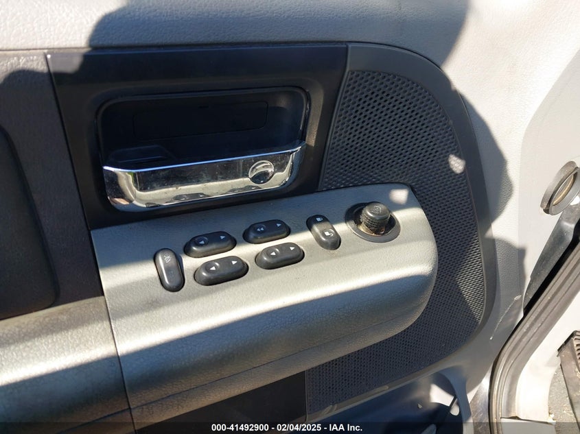 2008 FORD F150 VIN: 1FTRX12W38FA44237