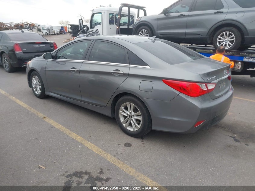 2014 HYUNDAI SONATA VIN: 5NPEB4AC7EH931623