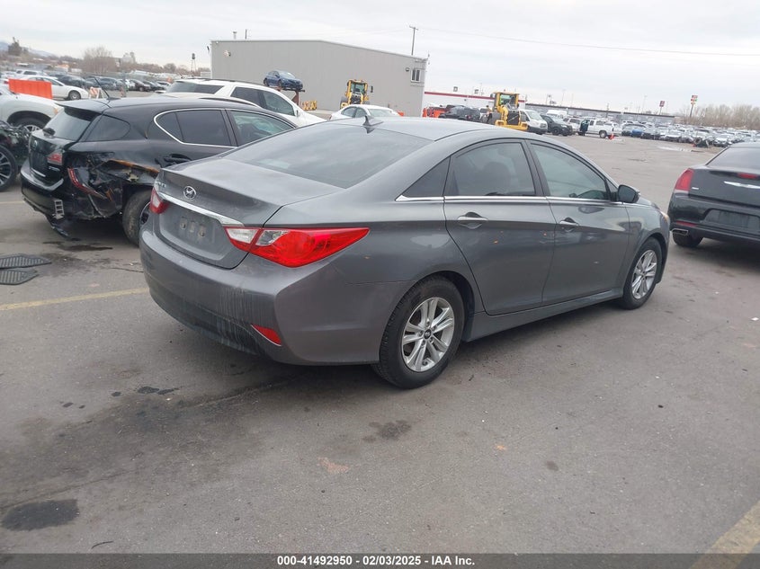 2014 HYUNDAI SONATA VIN: 5NPEB4AC7EH931623