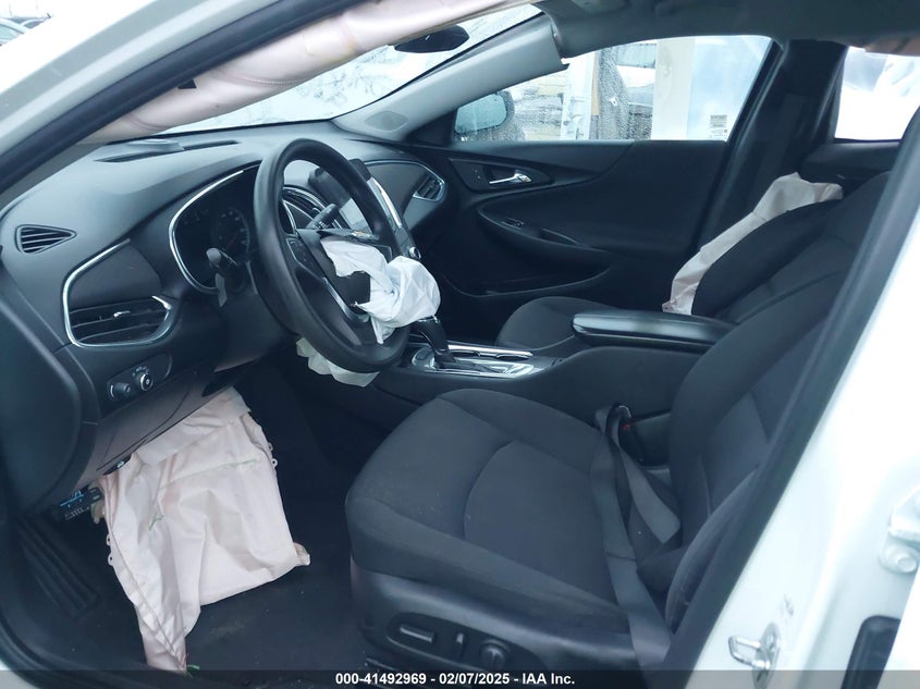 2020 CHEVROLET MALIBU VIN: 1G1ZD5ST4LF017054