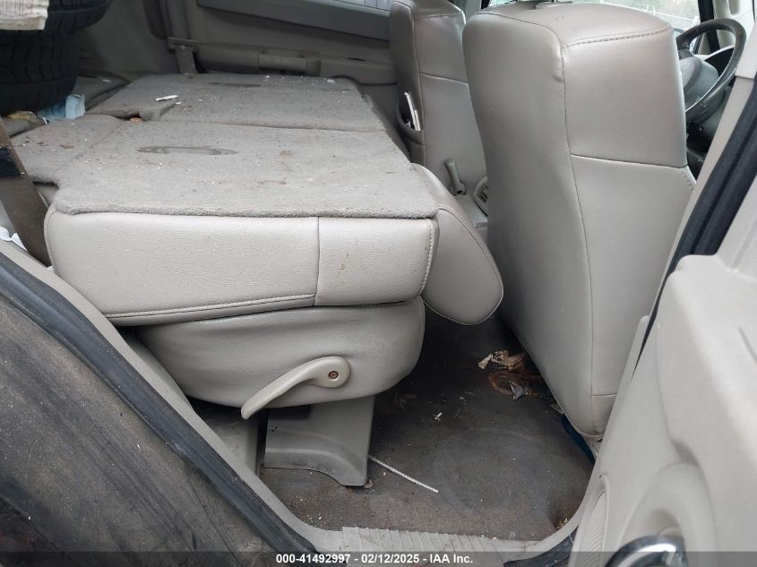 2006 Jeep Commander VIN: 1J8HG48N56C131771 Lot: 41492997