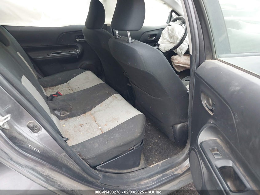 2015 TOYOTA PRIUS C VIN: JTDKDTB35F1098595