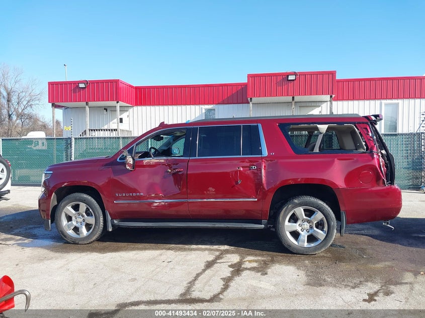 2017 CHEVROLET SUBURBAN LT - 1GNSKHKC8HR121902