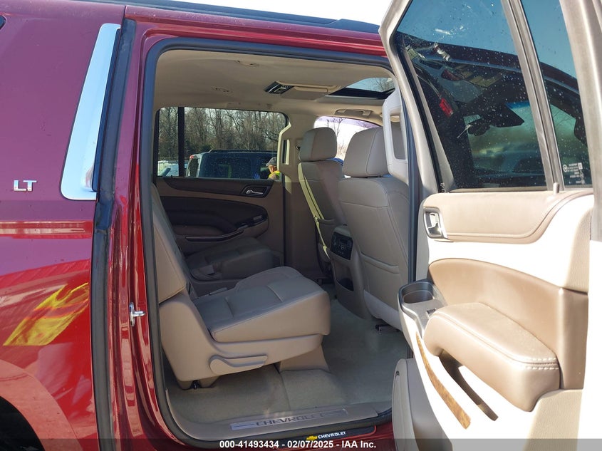2017 CHEVROLET SUBURBAN LT - 1GNSKHKC8HR121902
