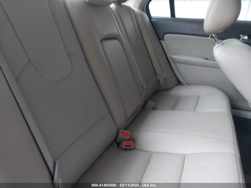 2011 Ford Fusion VIN: 3FA8P0JA6BR119170 Lot: 41493500