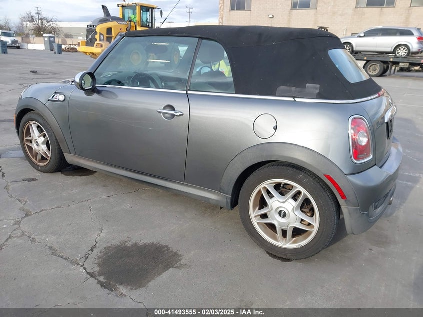 2010 MINI COOPER S VIN: WMWMS3C56ATY08712
