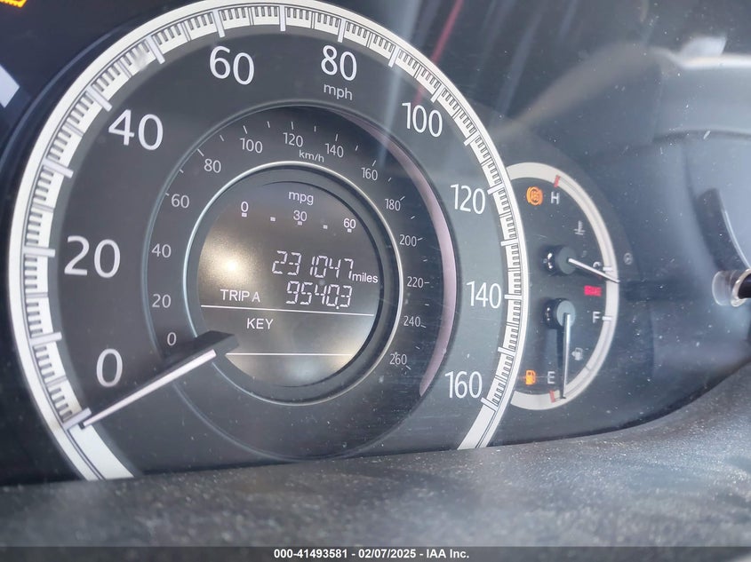 2013 HONDA ACCORD VIN: 1HGCR2F86DA095676