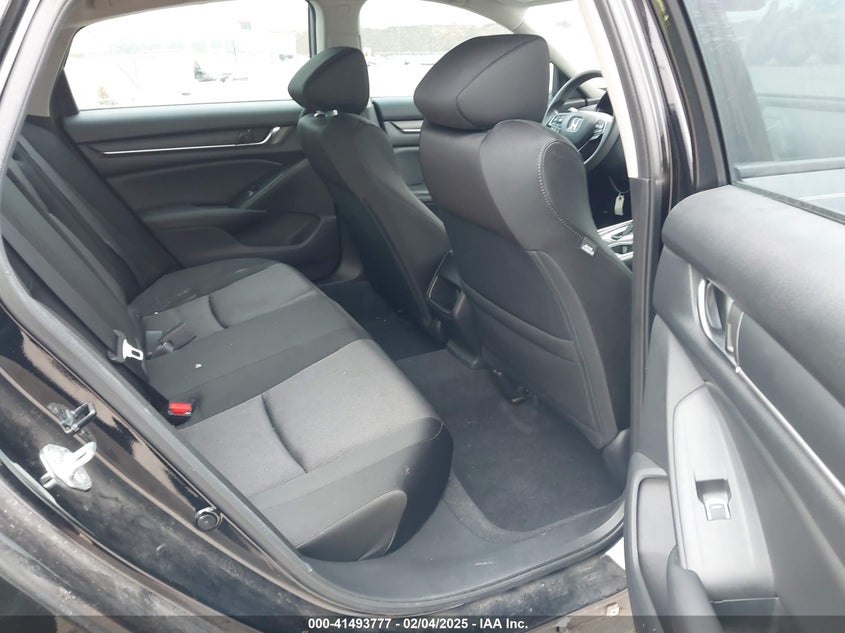 2022 HONDA ACCORD VIN: 1HGCV1F15NA068267