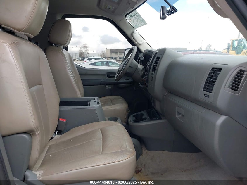 2018 NISSAN NV PASSENGER NV3500 HD SL V8 - 5BZAF0AA7JN850660