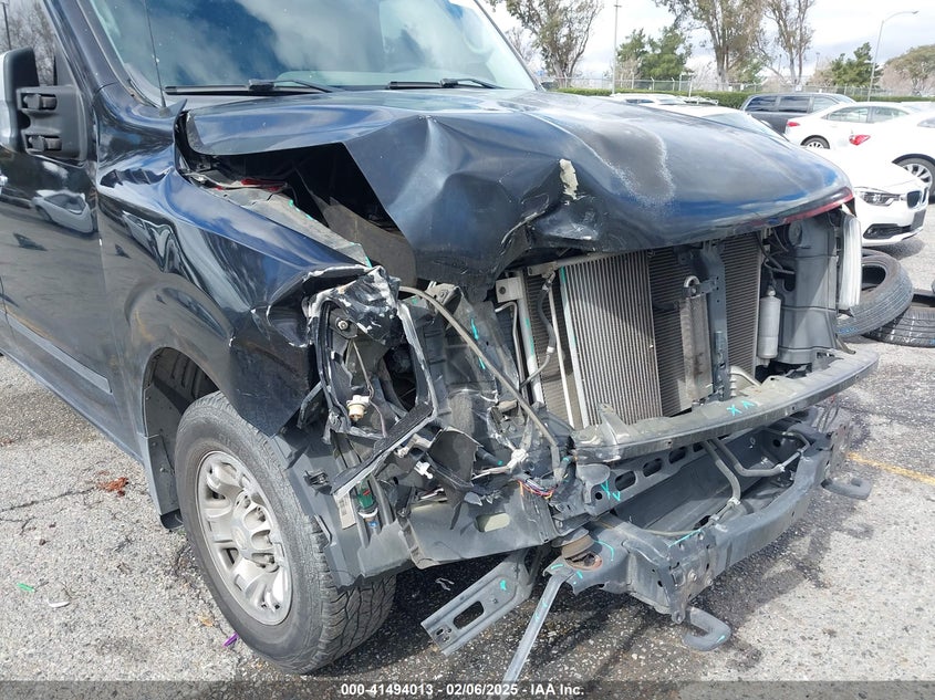 2018 NISSAN NV PASSENGER NV3500 HD SL V8 - 5BZAF0AA7JN850660