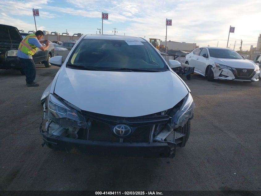 2018 TOYOTA COROLLA VIN: 5YFBURHE2JP781533