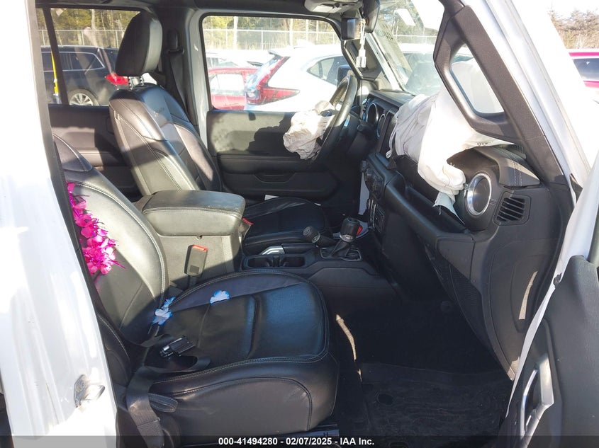 2018 JEEP WRANGLER UNLIMITED SAHARA 4X4 - 1C4HJXEG9JW240239