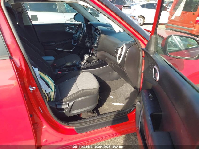 2020 KIA SOUL VIN: KNDJ63AU2L7014807