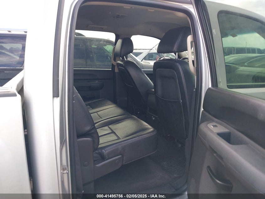 2011 CHEVROLET SILVERADO 1500 VIN: 3GCPKSE37BG342034