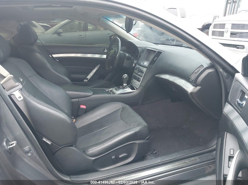 2014 INFINITI Q60 VIN: JN1CV6EK5EM110654