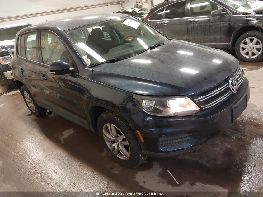 2014 VOLKSWAGEN TIGUAN VIN: WVGBV3AX0EW520531