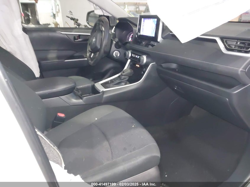 2024 TOYOTA RAV4 LE - 2T3F1RFV4RC397446