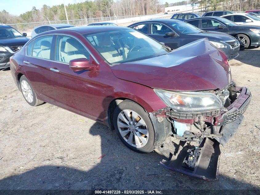 2015 HONDA ACCORD VIN: 1HGCR2F70FA103572