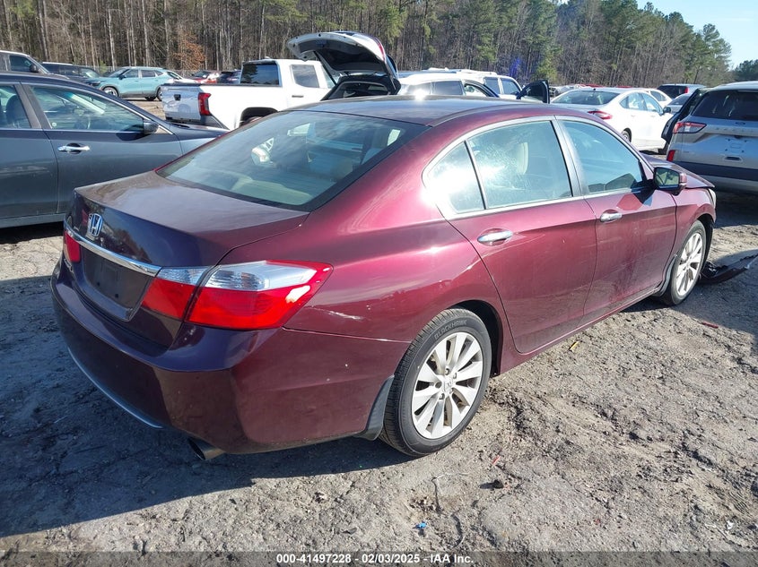 2015 HONDA ACCORD VIN: 1HGCR2F70FA103572