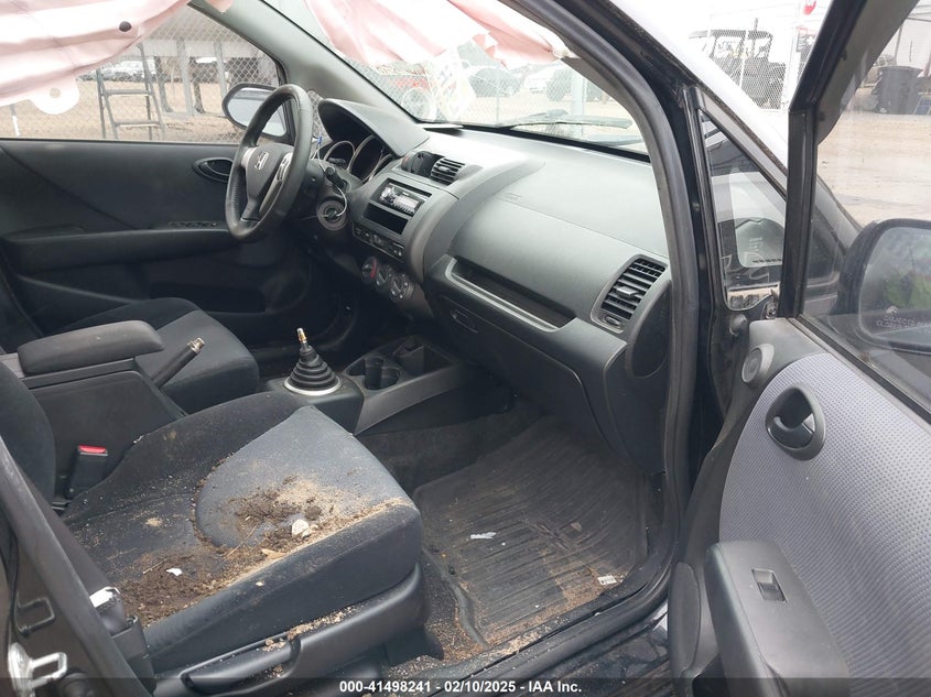 2007 HONDA FIT VIN: JHMGD37617S061689