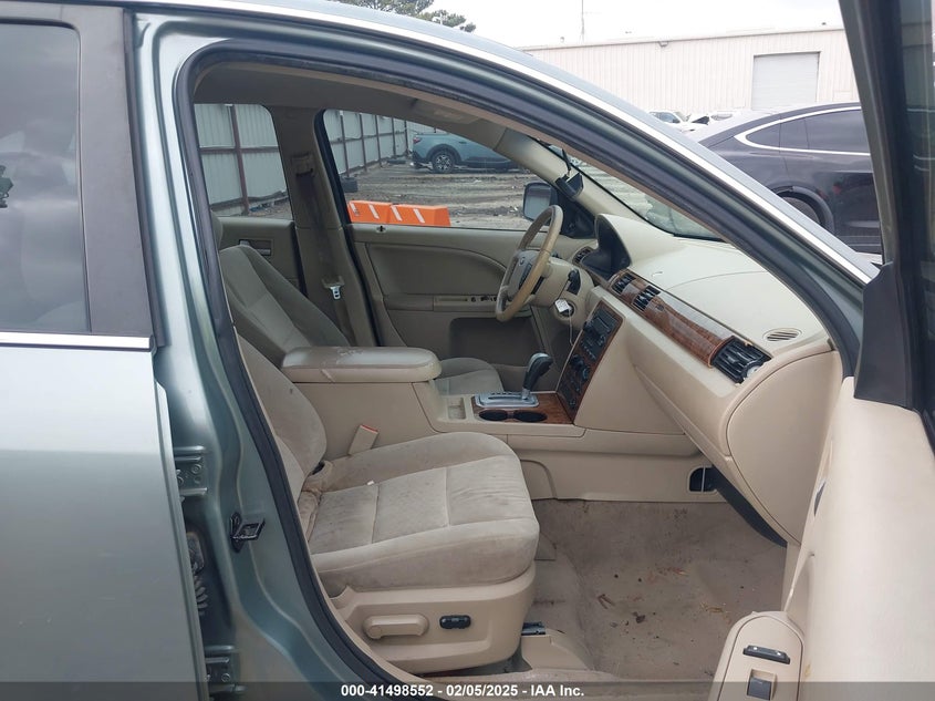 2007 FORD FIVE HUNDRED VIN: 1FAHP24107G160819