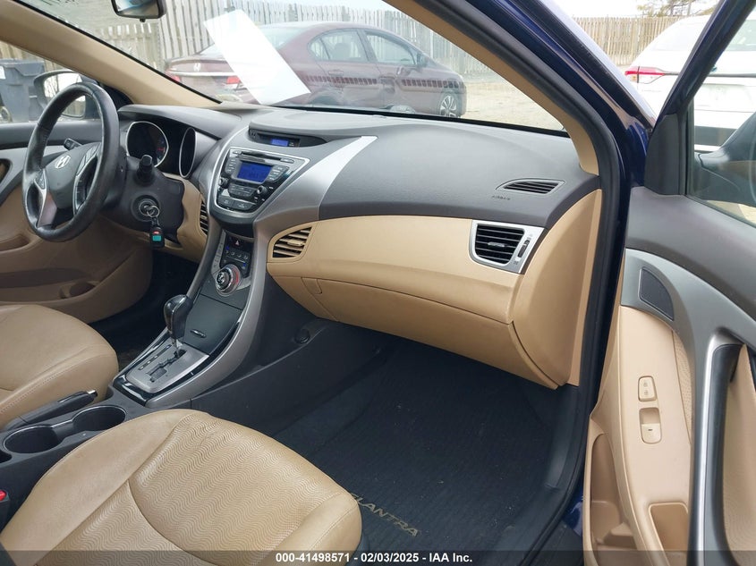 2013 HYUNDAI ELANTRA VIN: KMHDH4AE8DU782537