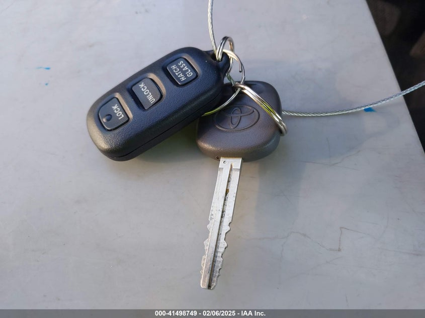 2007 TOYOTA MATRIX VIN: 2T1KR32E07C631291