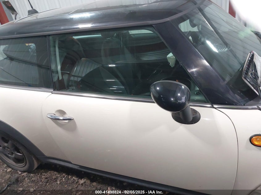 2008 Mini Cooper VIN: WMWMF33548TT61313 Lot: 41498824