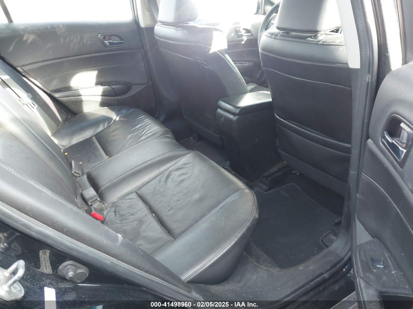 2013 ACURA ILX VIN: 19VDE2E51DE000596